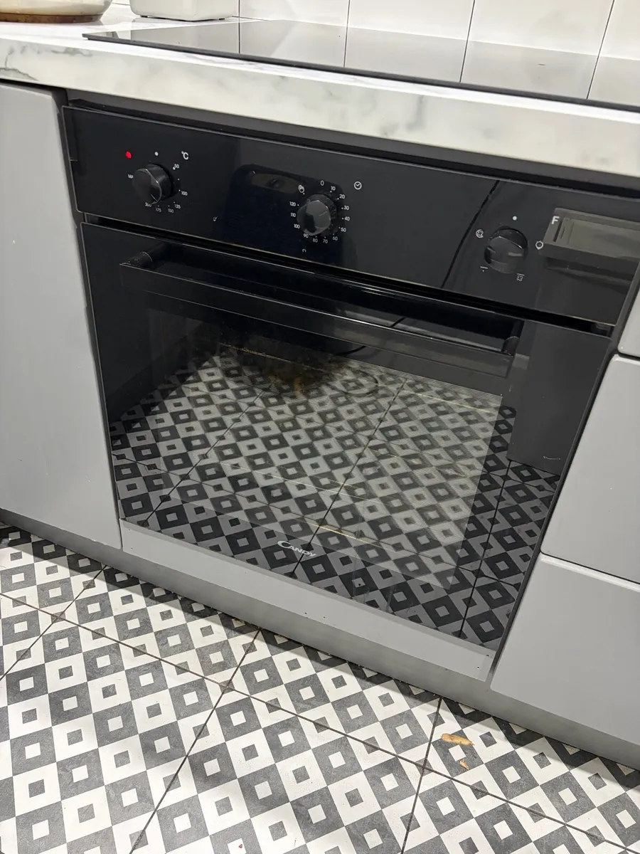 Candy oven