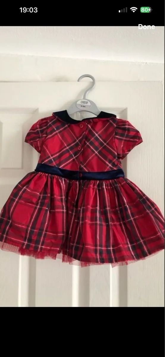 Girls stunning dress 3/6 mths €5 - Image 2