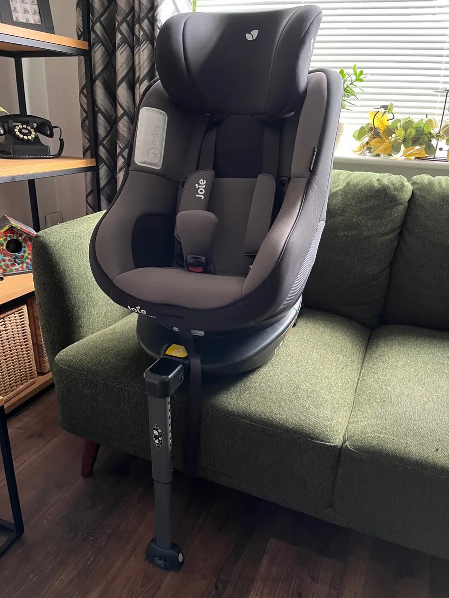 Car seat - Image 1