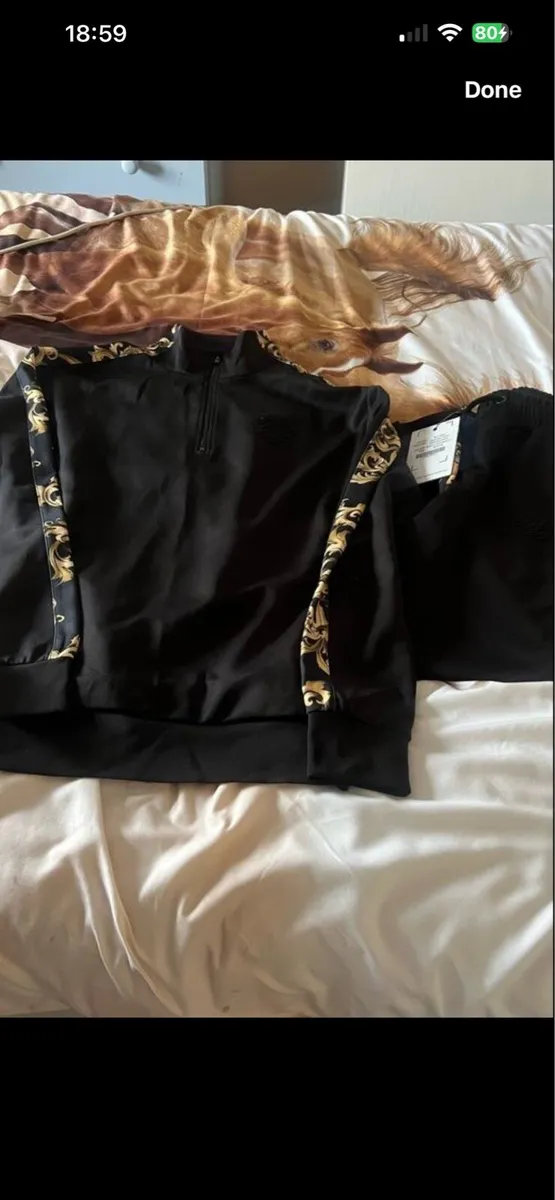 Mens BNWT tracksuit size M €30 - Image 1
