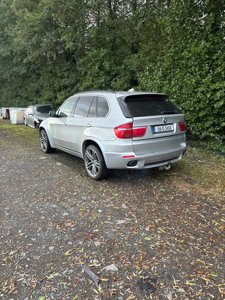 BMW E70 X5 BREAKING - Image 2