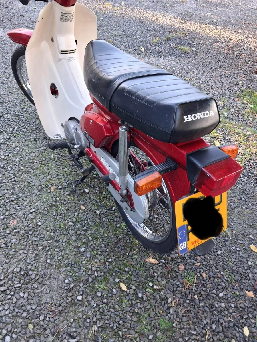 1997 Honda C90 Cub - Image 3