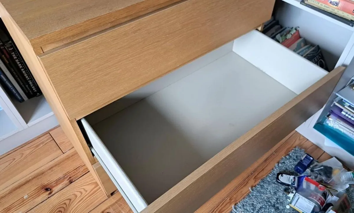 FREE - Chest of drawers - Image 2