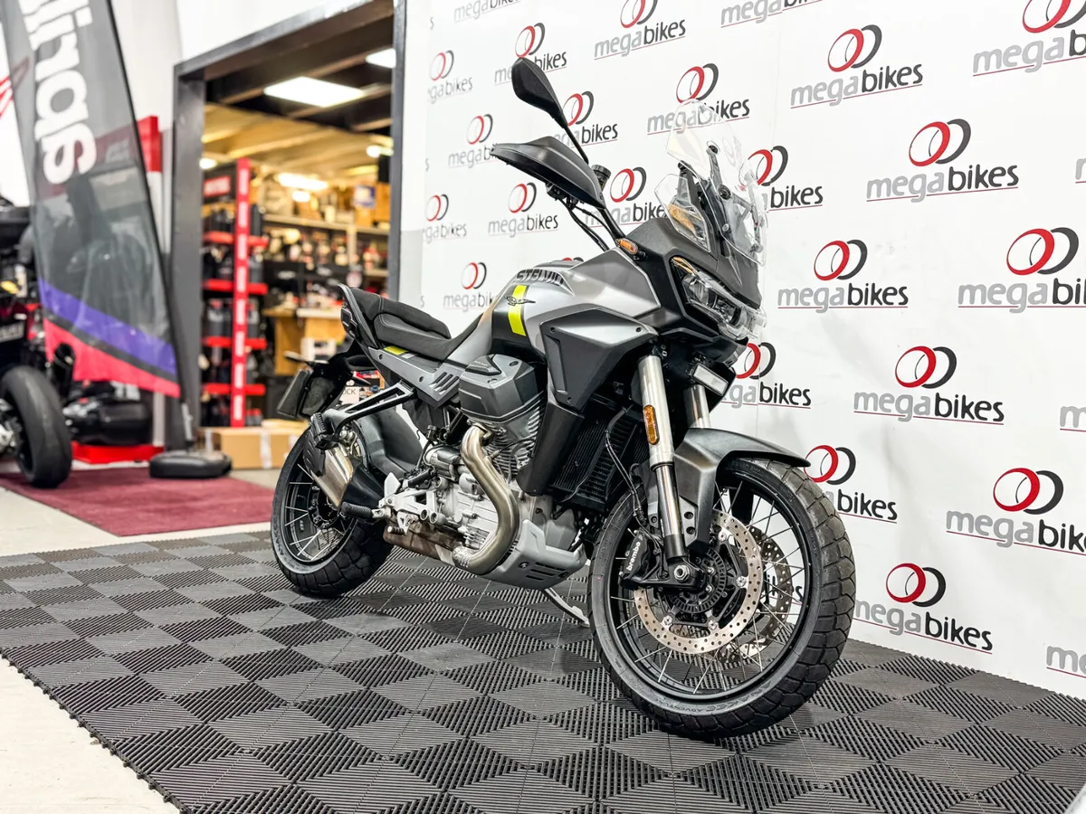 Moto Guzzi Stelvio 2024 - Image 4
