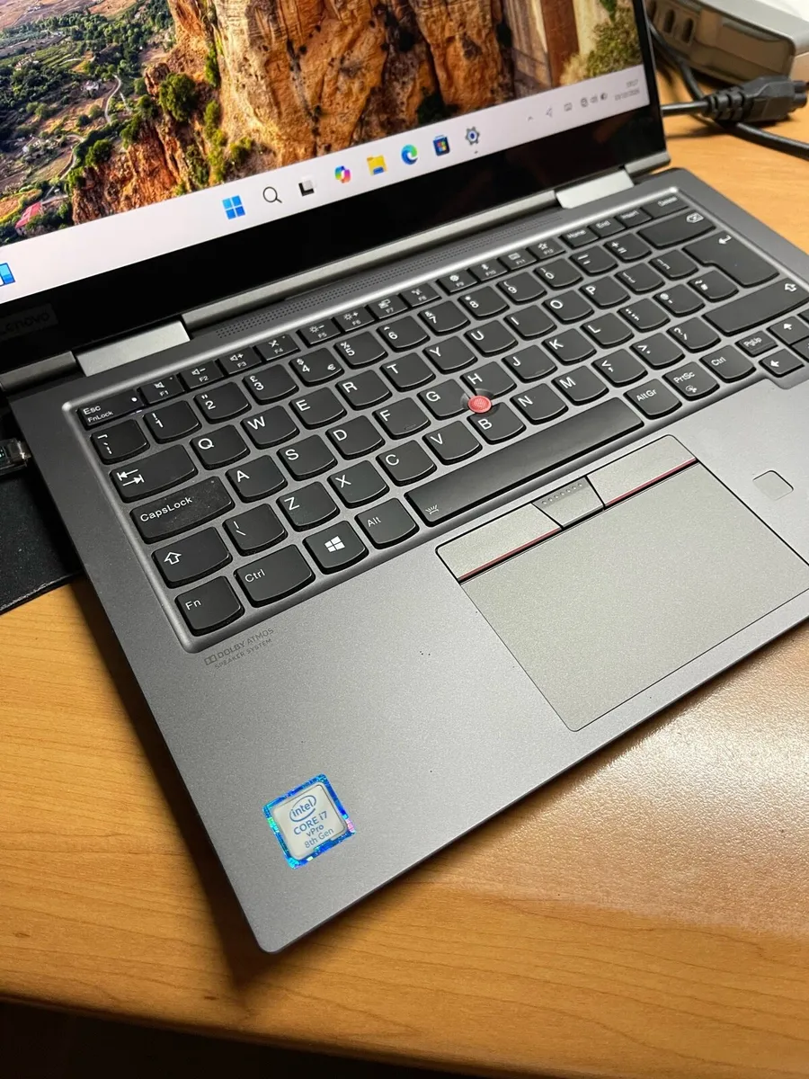 Lenovo X1 Yoga 2n1 Touch i7 pro 16/256 - Image 3