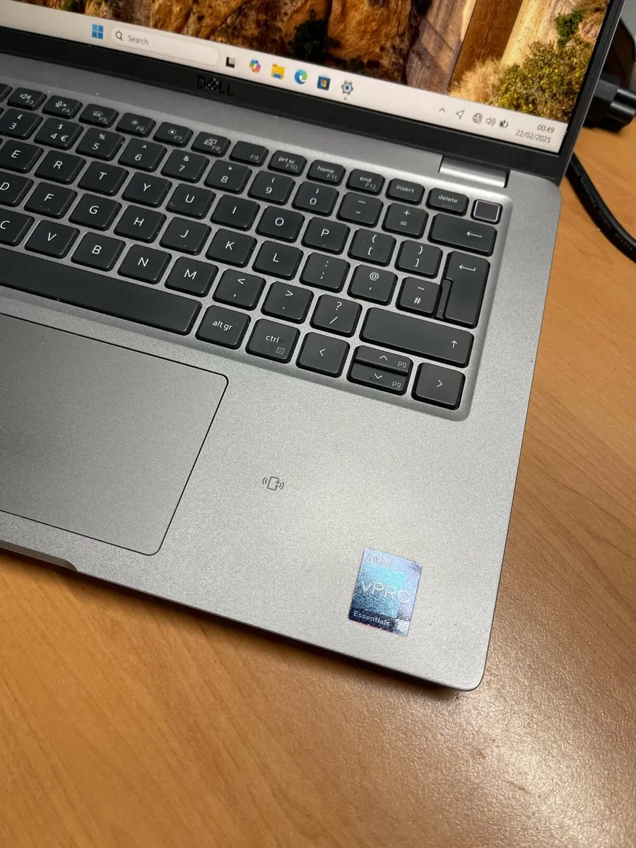 Dell Laptop i5 pro 12gen 16/512 Windows 11 - Image 2