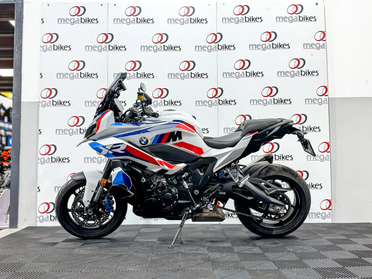 BMW M 1000 XR 2025 - Image 2