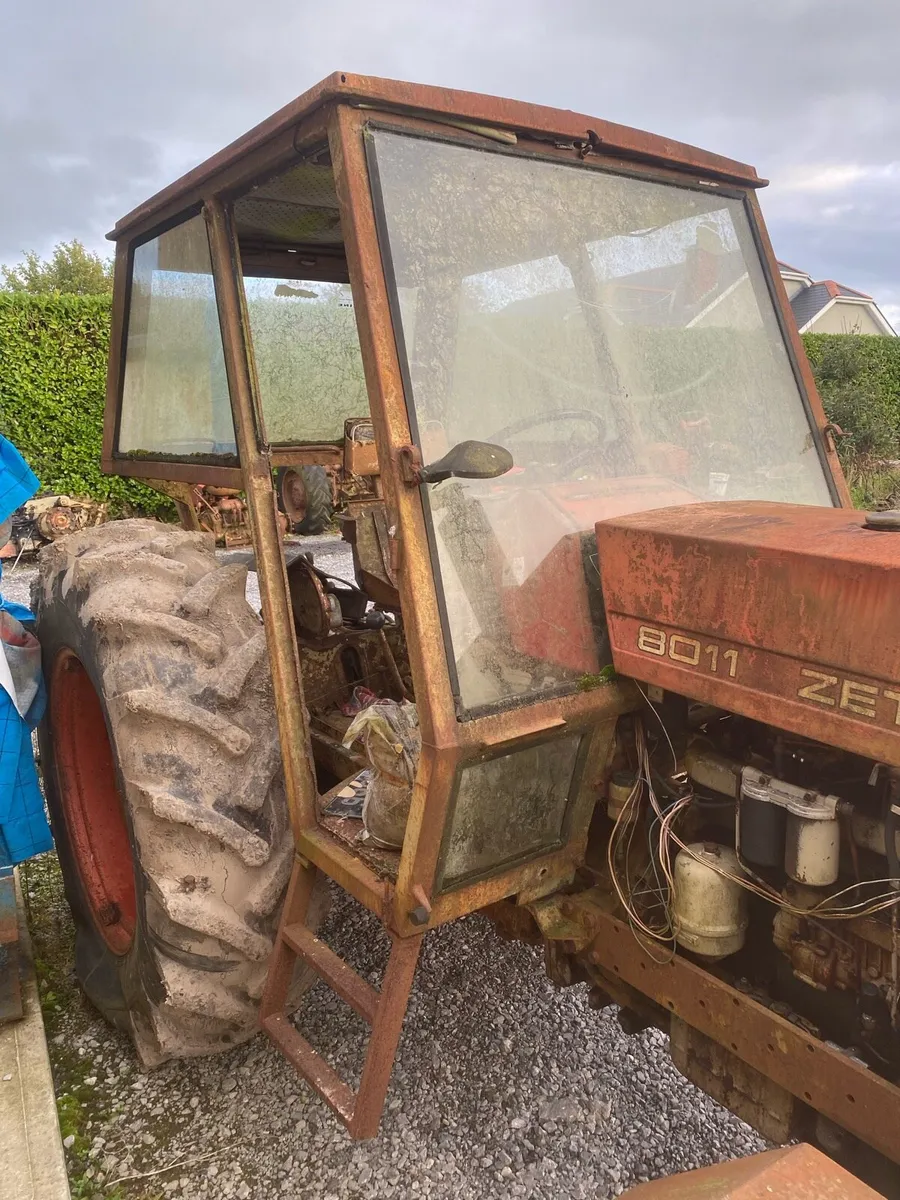 Zetor Crystal 8011 and Ursus 385 for breaking - Image 2