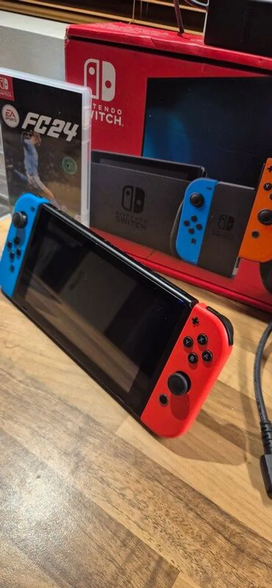Nintendo Switch - Image 2