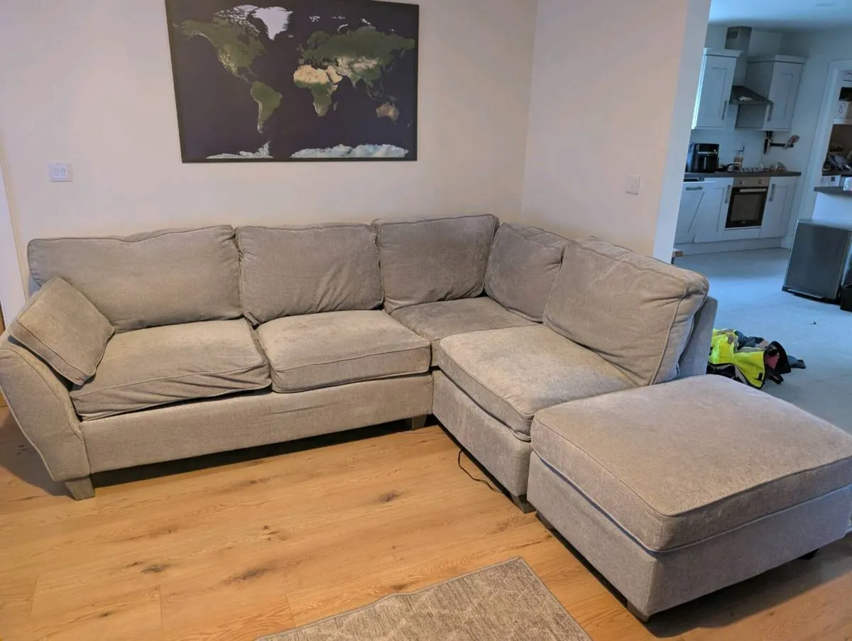 Corner sofa - Image 1