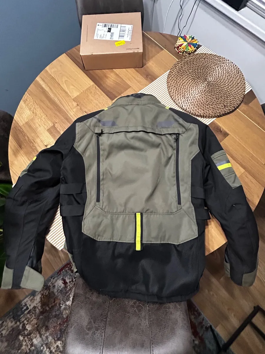 Oxford Rockland MS Jacket - Image 3