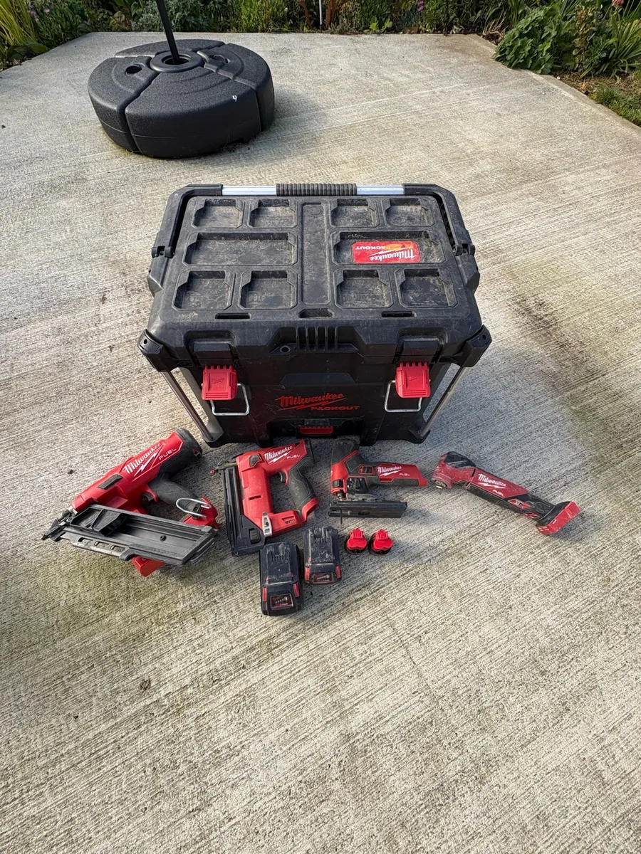 Milwaukee multi power tool kit + packout box - Image 2