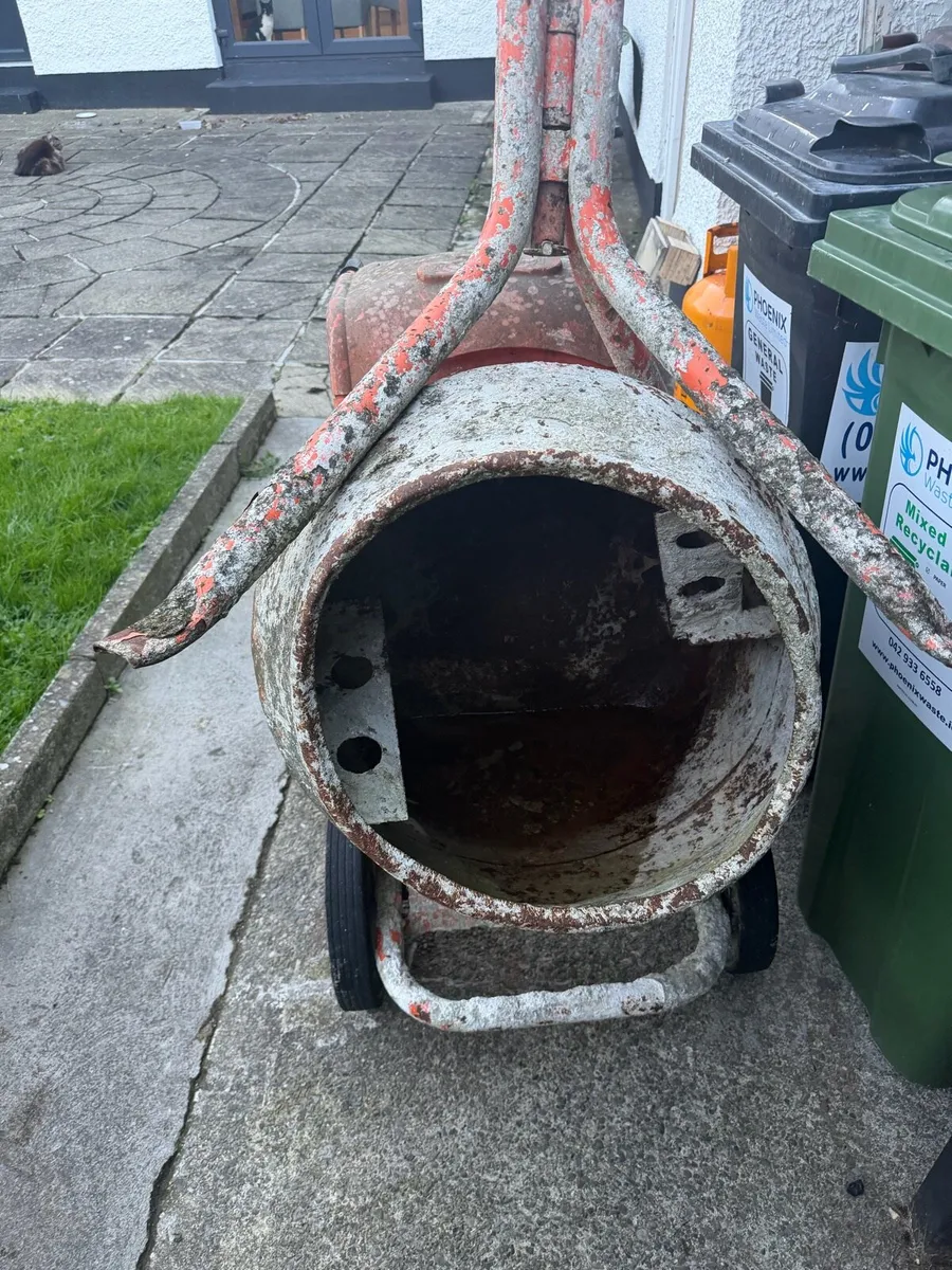 Cement mixer - Image 2