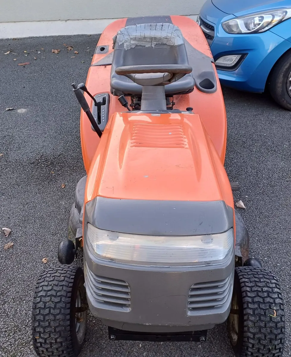 Ride on Lawnmower - Image 2