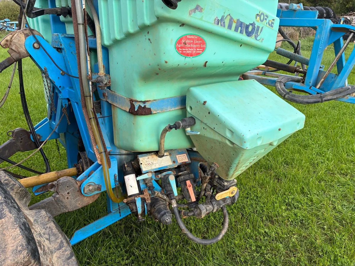 Berthoud 15m sprayer - Image 3