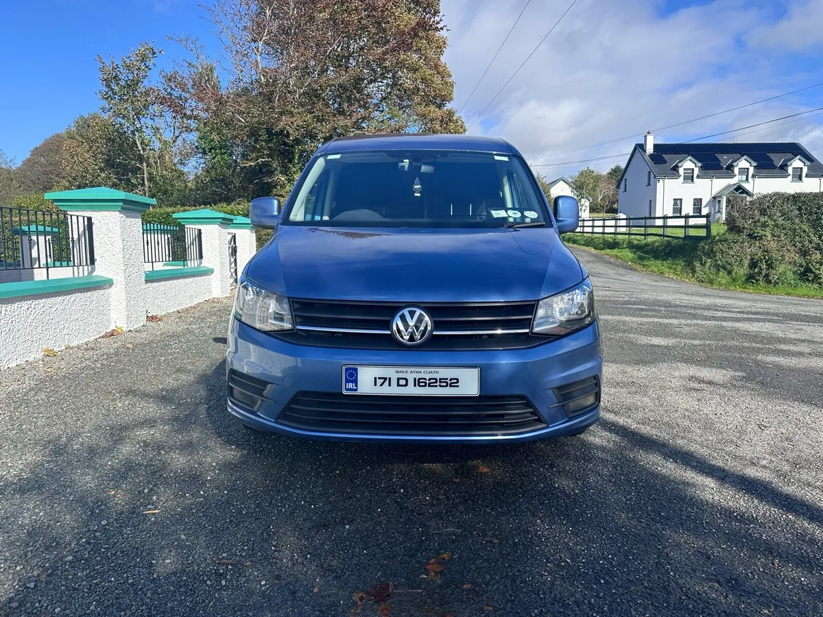 2017 Volkswagen Caddy 2.0 TDI Highline - Image 4