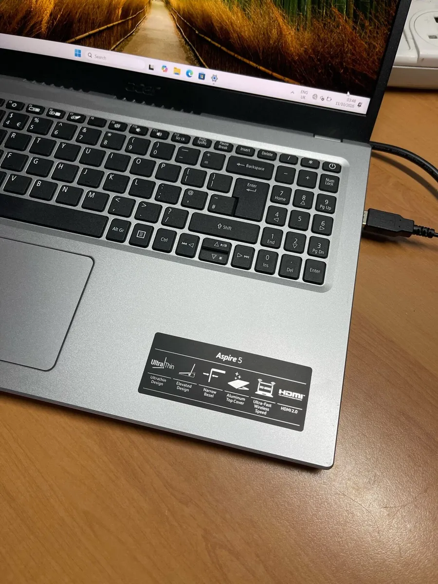 Acer laptop i5 pro 8/256 Windows 11 - Image 2