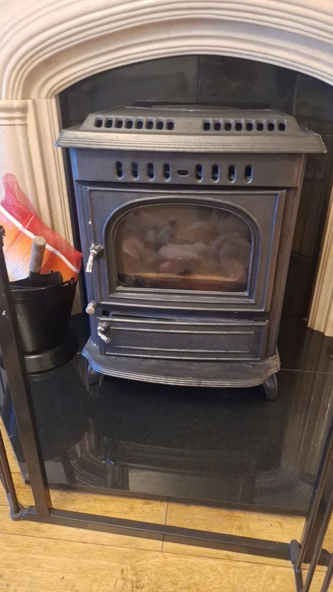 Mulberry Solid Fuel Stove - Image 3