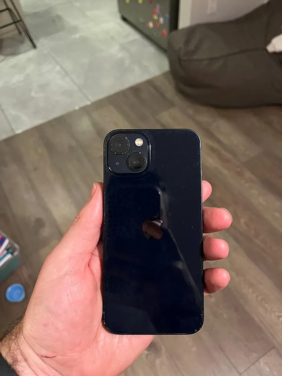 iPhone 13 Black - Image 4