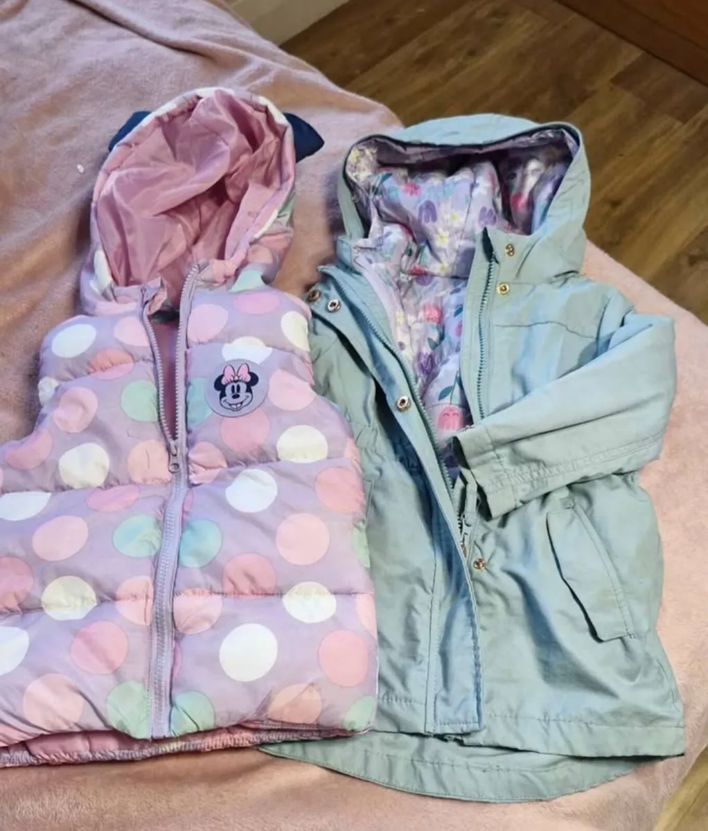 Girls clothes 12months-5yrs - Image 1