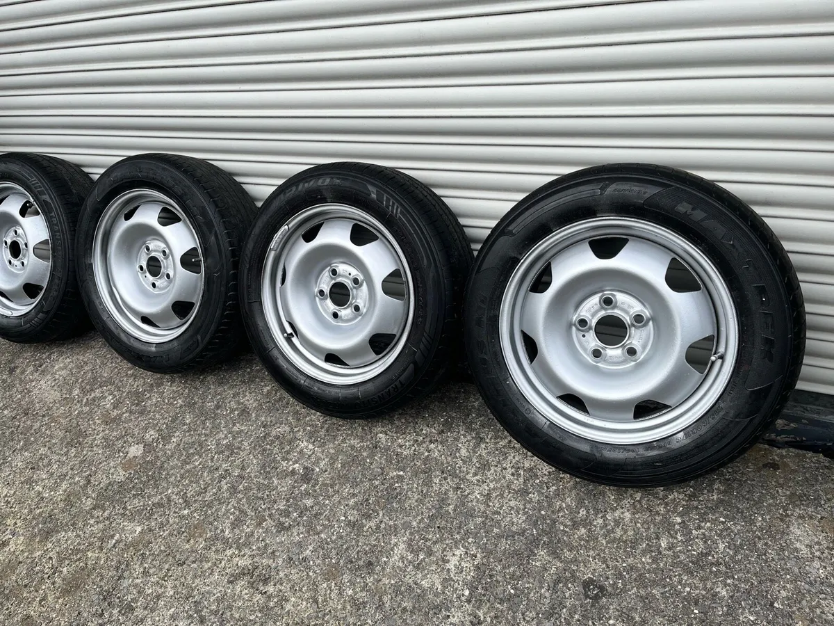Vw transporter 17 inch wheels - Image 1