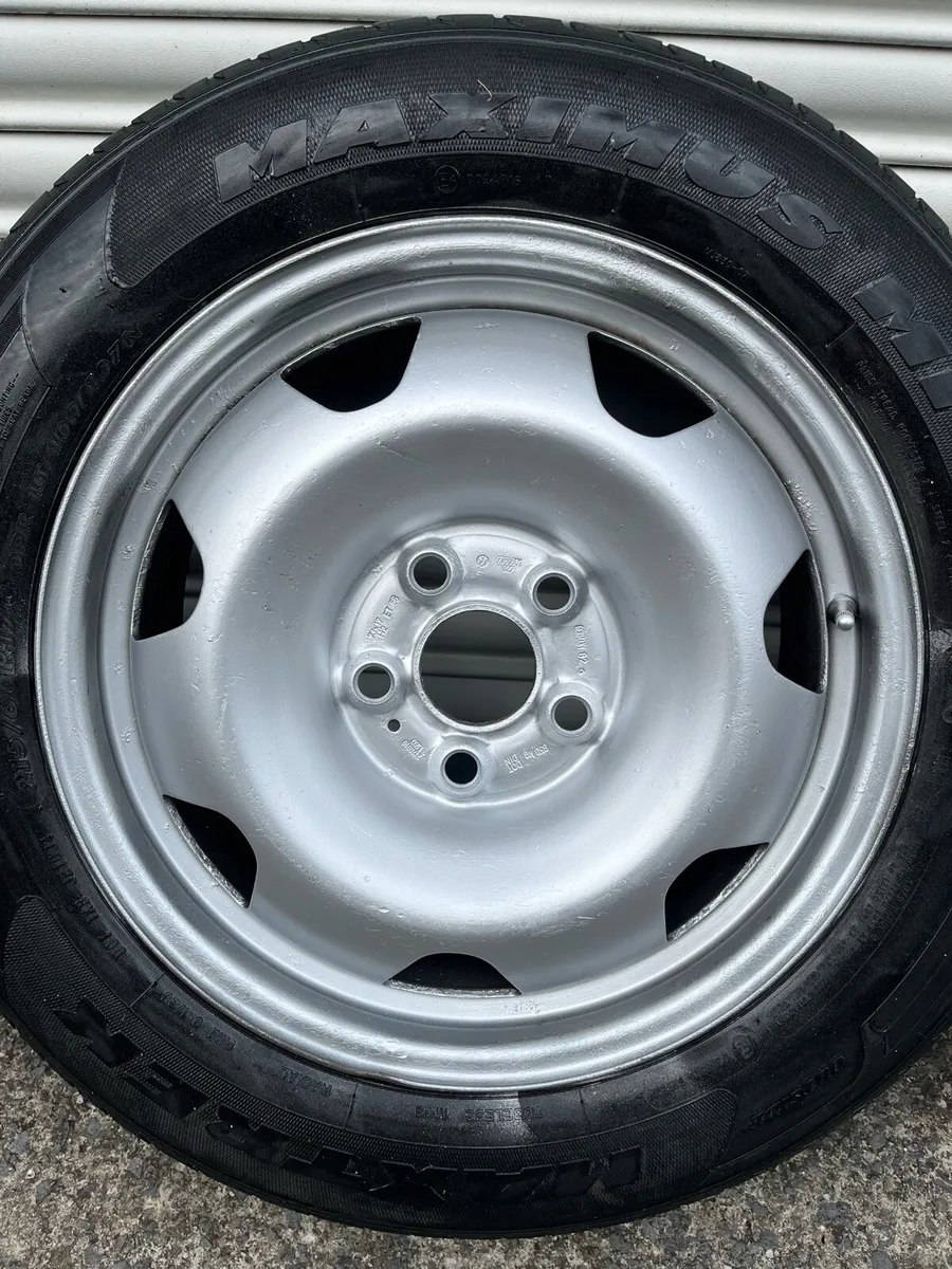 Vw transporter 17 inch wheels - Image 2
