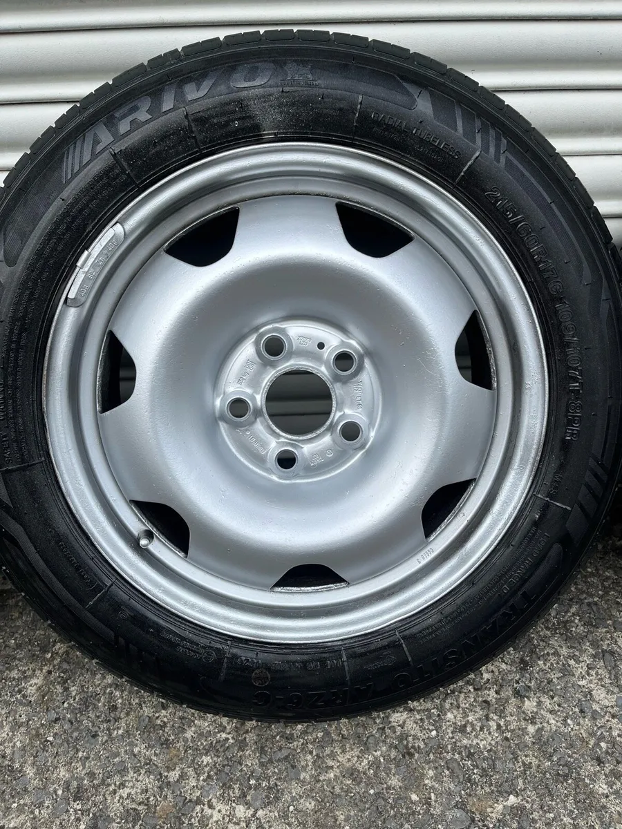 Vw transporter 17 inch wheels - Image 3
