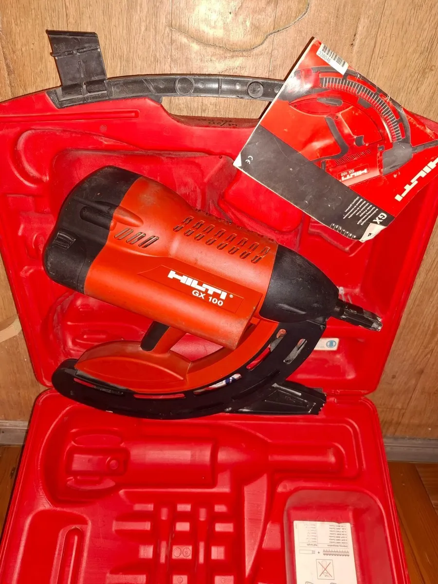 Hilti nail gun - Image 1