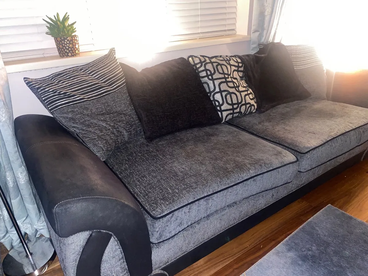 Sofa - Image 2