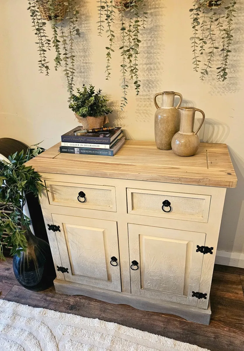 Mexican pine cabinet - Image 3