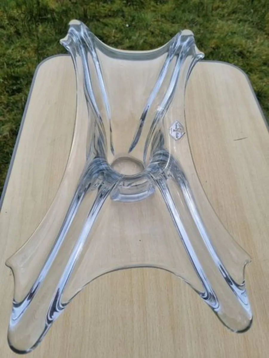 Vannes Le Chatel Crystal French Art Glass - Image 4