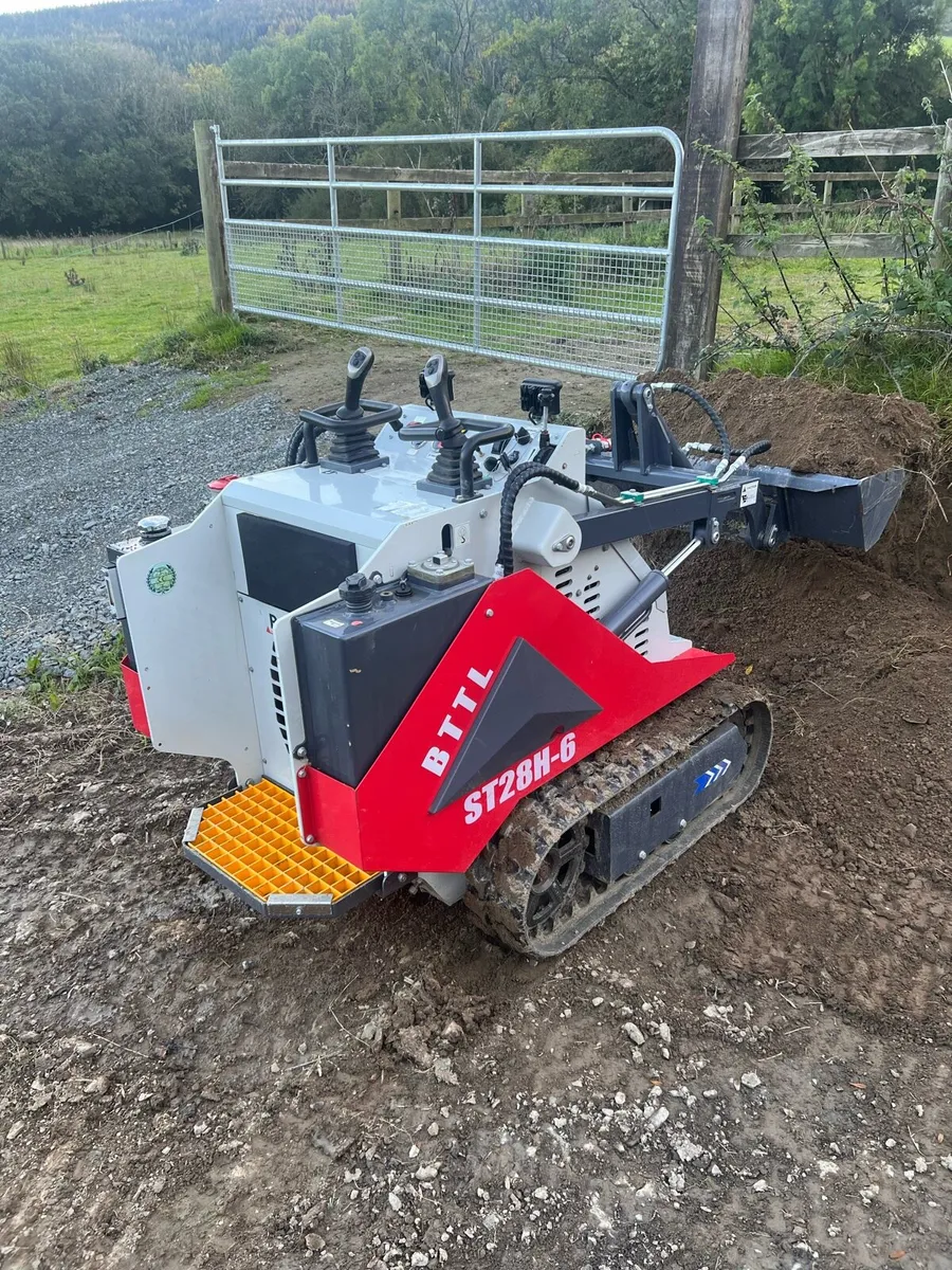 Bttl battler stand on skid steer - Image 1