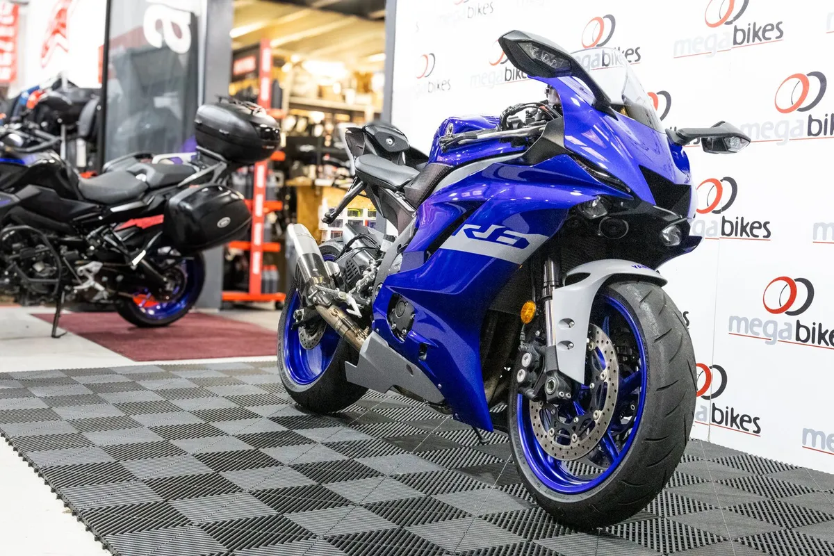 Yamaha R6 2022 - Image 4