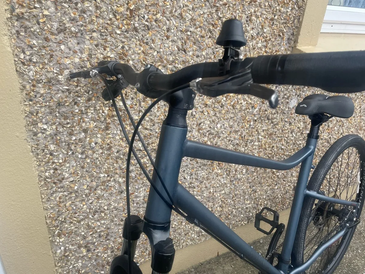 Riverside Hybrid Bike - Image 4