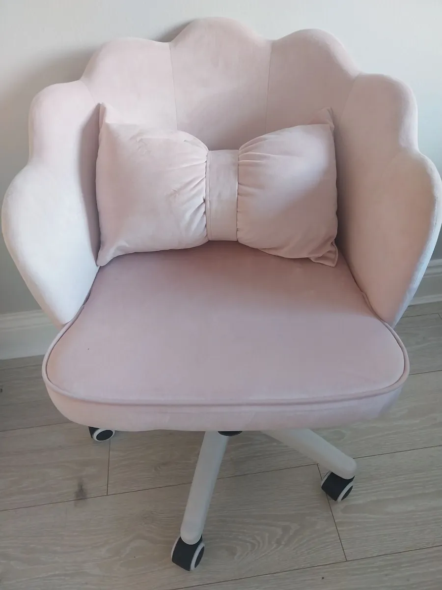 Swivel Chair - Image 3
