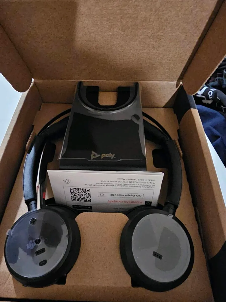 Poly Voyager Focus 2 Headset - Image 1