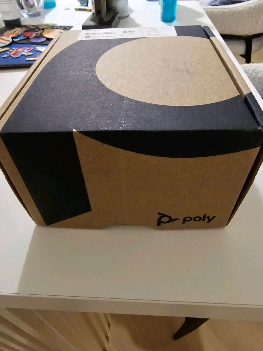 Poly Voyager Focus 2 Headset - Image 2