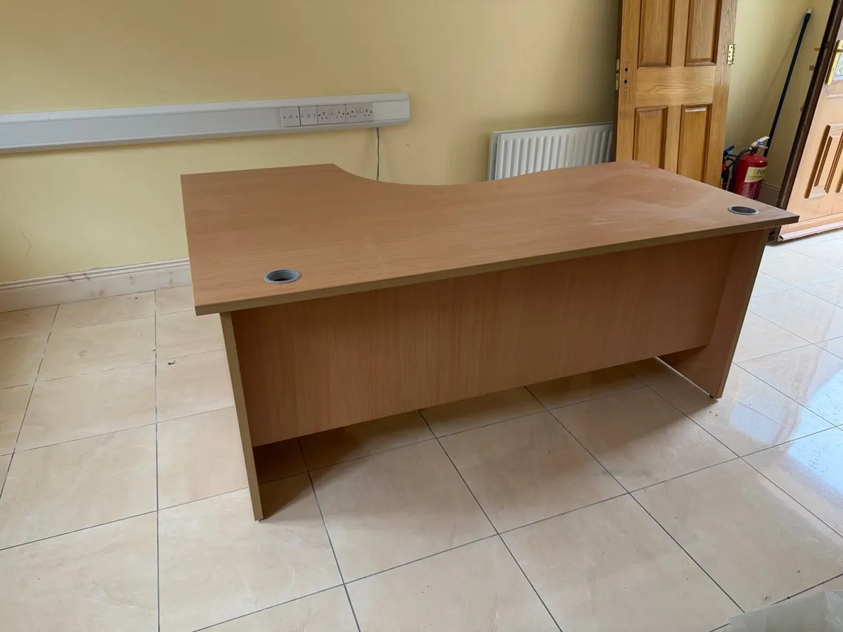 Office table and office cabinets - Image 1