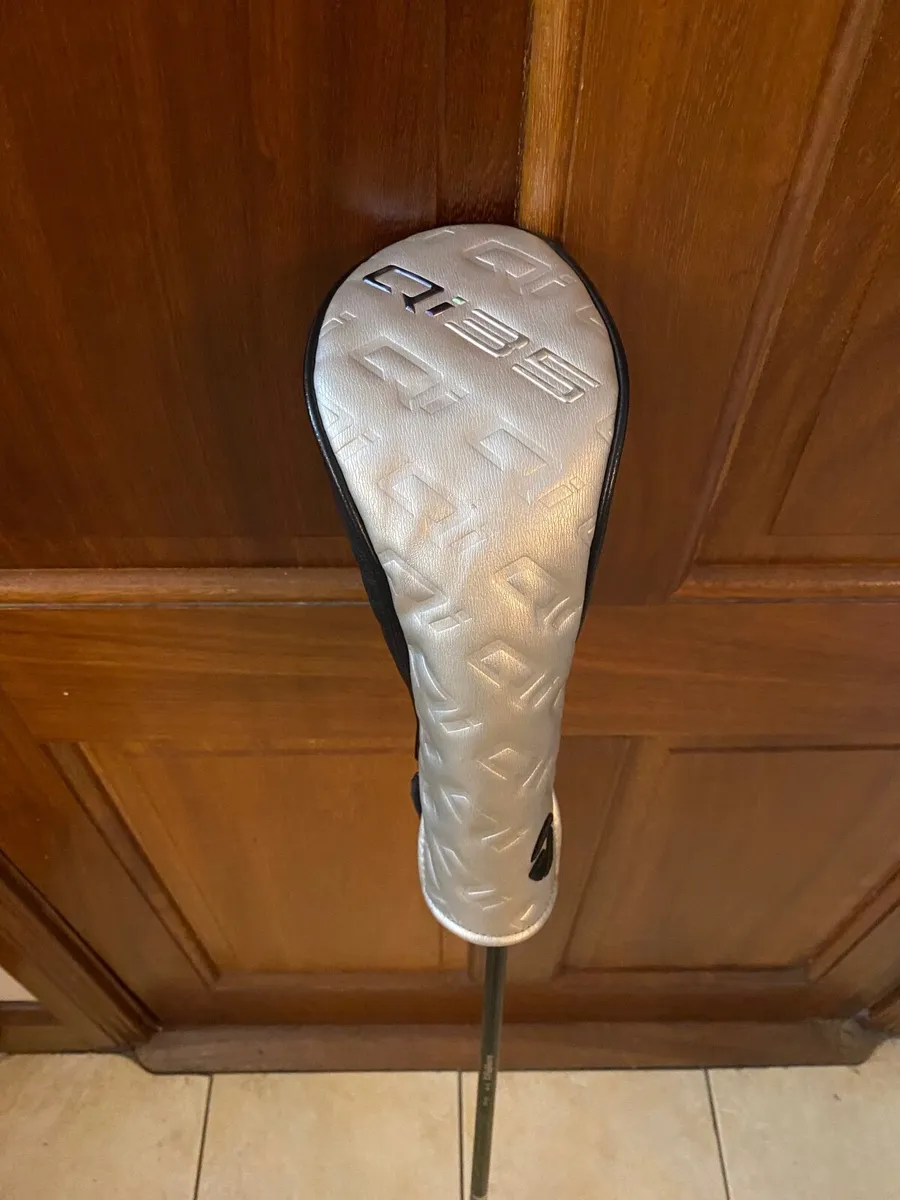 Taylormade Qi 35 5 Wood 18 degree loft stiff flex - Image 1