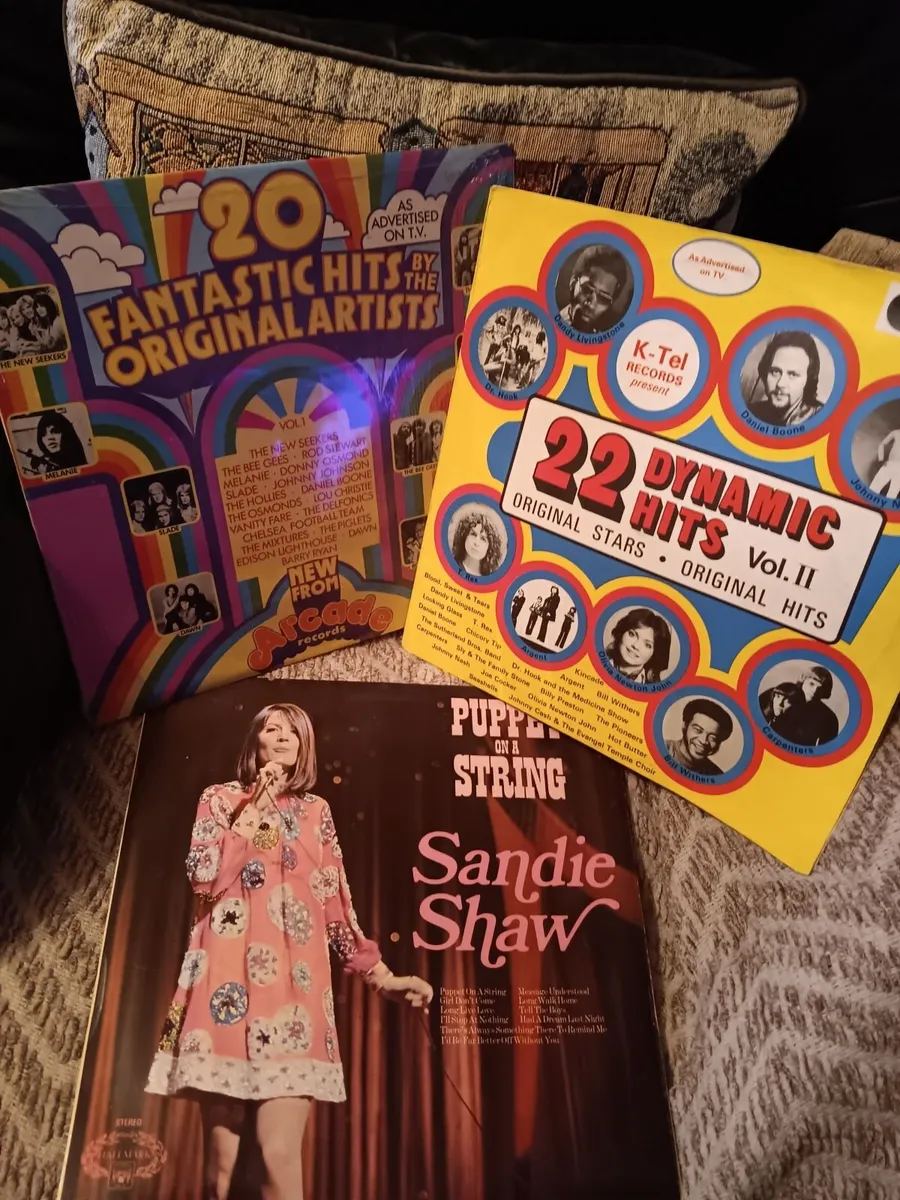 Vintage vinyl records - Image 2