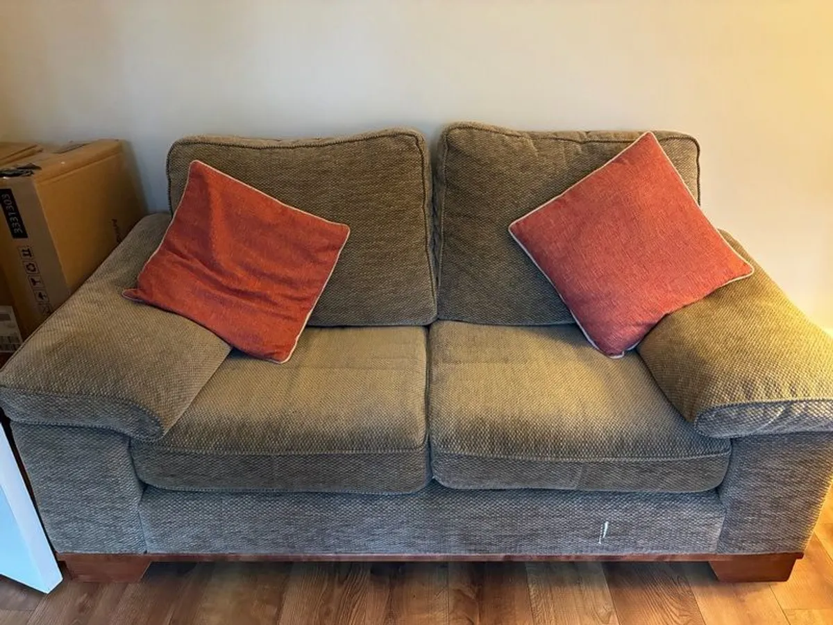 sofa - Image 2