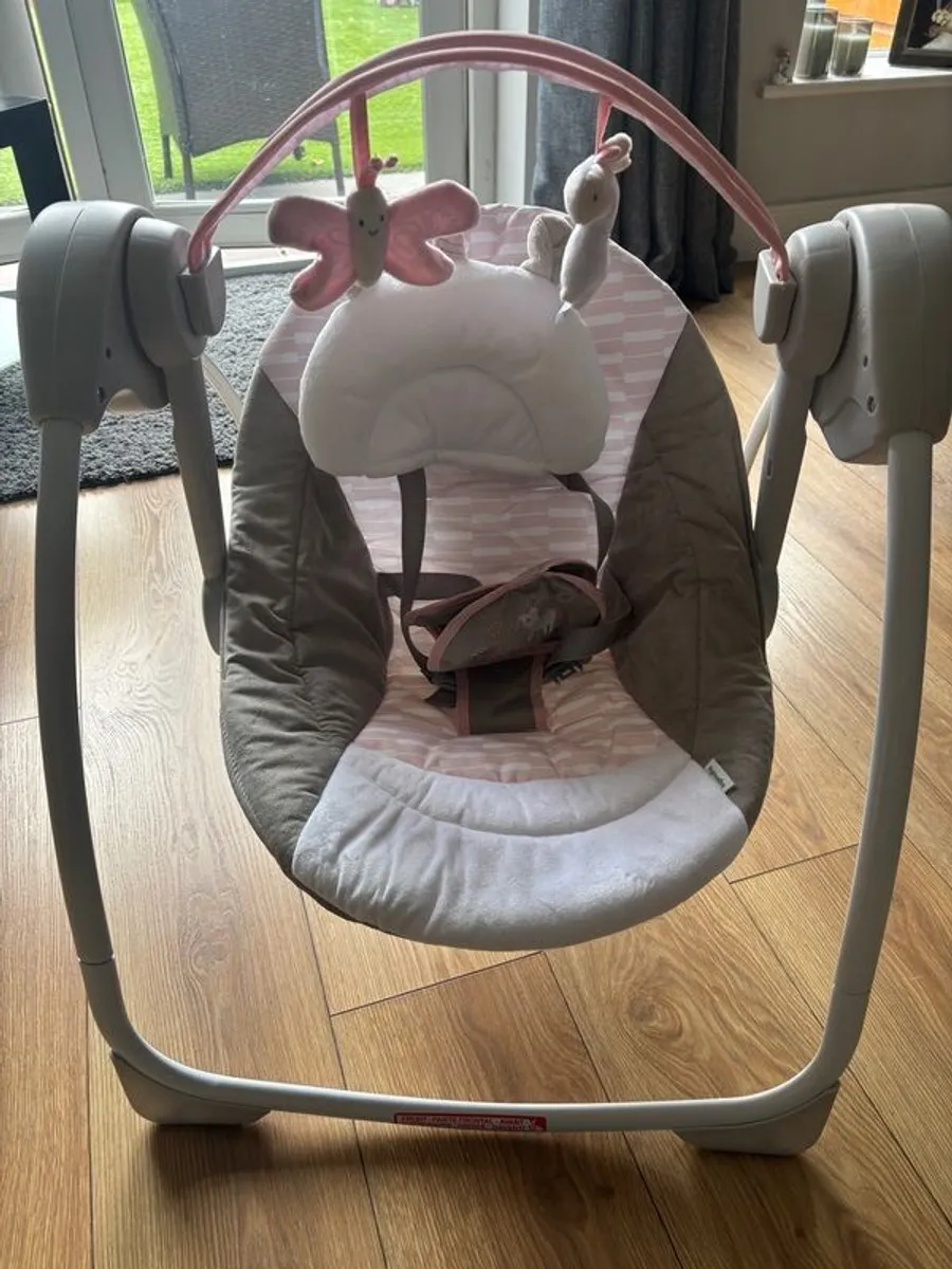 Ingenuity portable baby swing - pink - Image 1