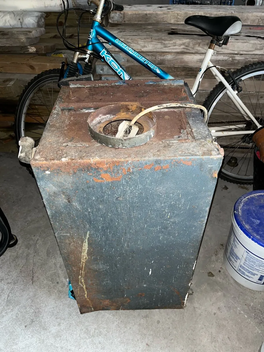 Oil boiler - Image 4