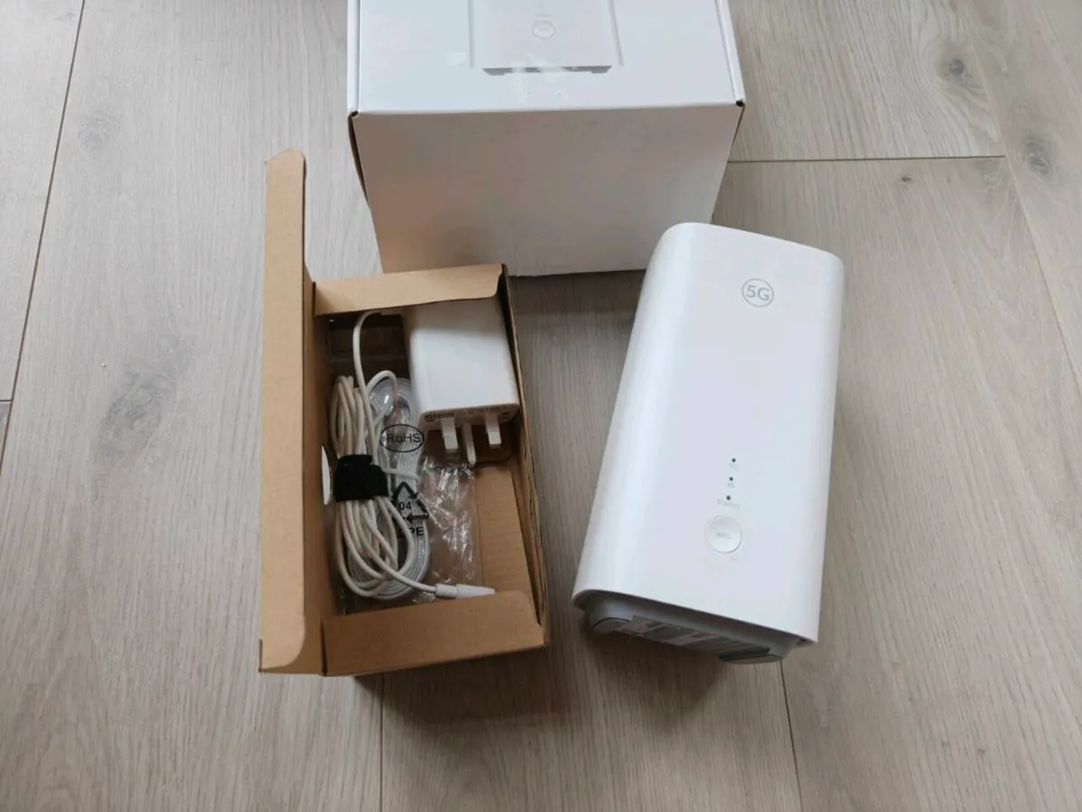 Huawei H155-381 4G / LTE / 5G / UNLOCKED - Image 1