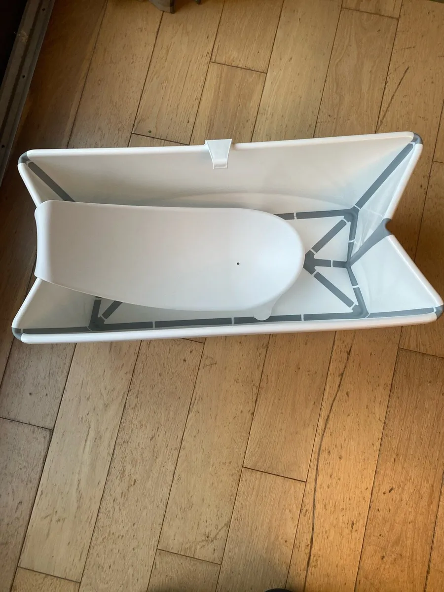 Baby Bath - Image 1