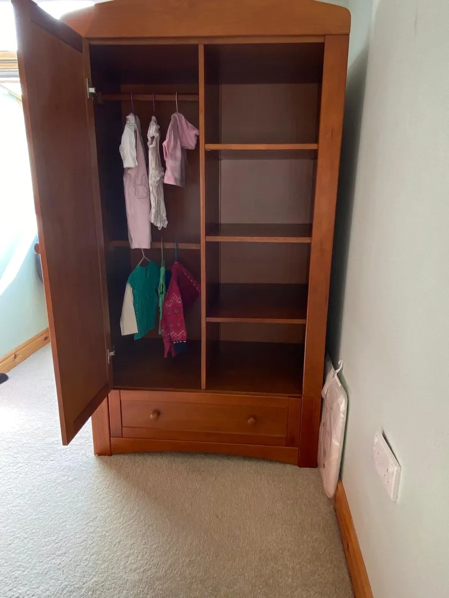 Nursery furniture set - Image 4