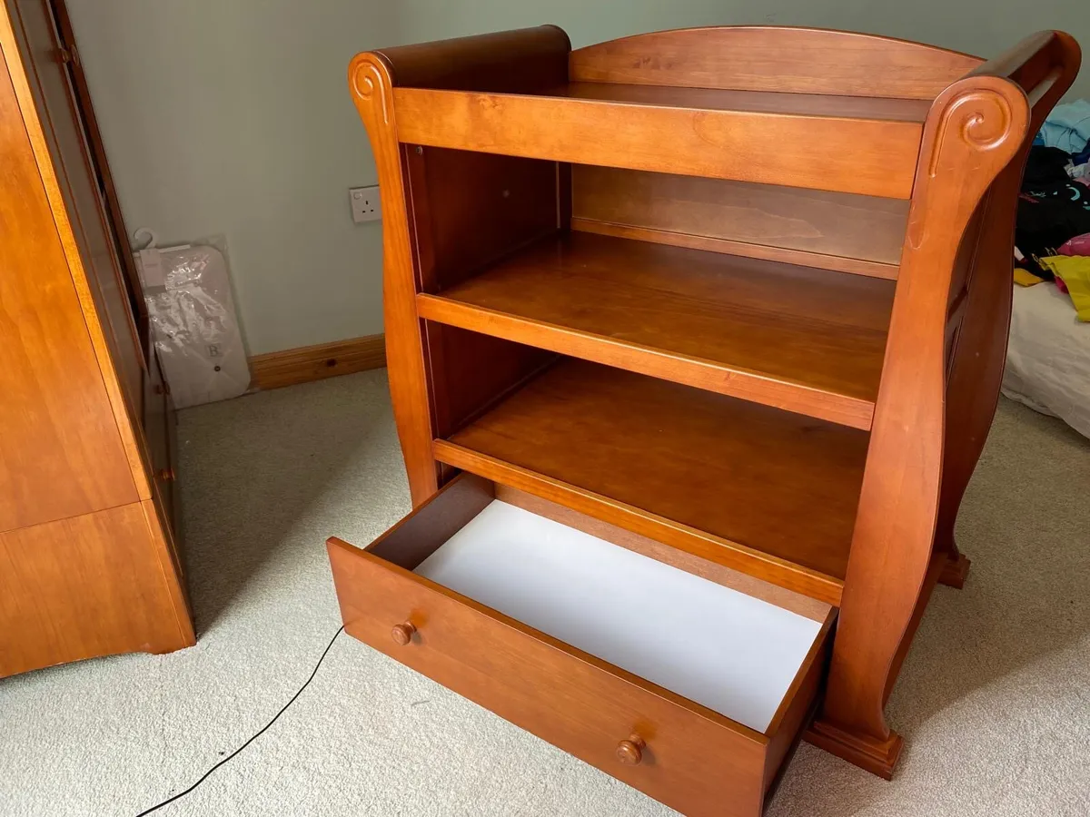 Nursery furniture set - Image 2
