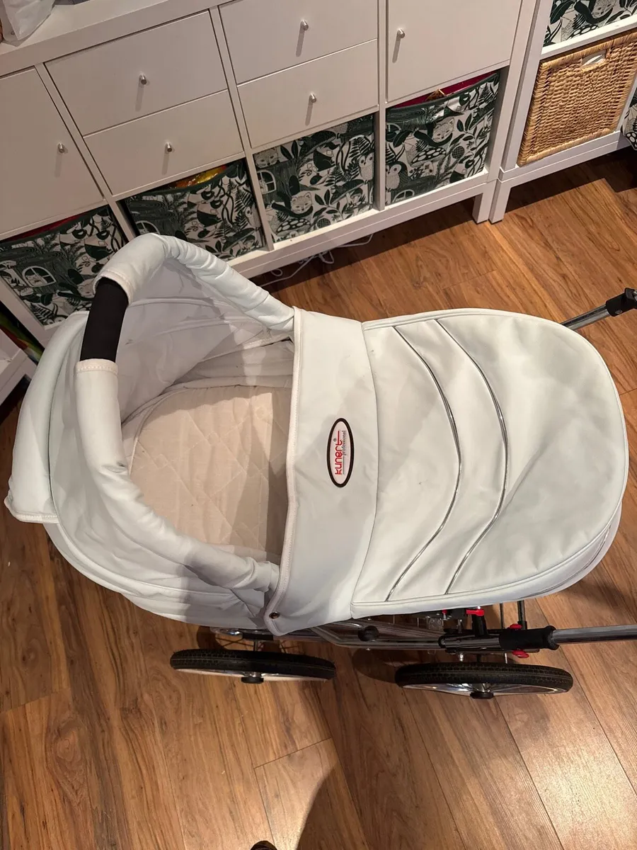 Pram - Image 3