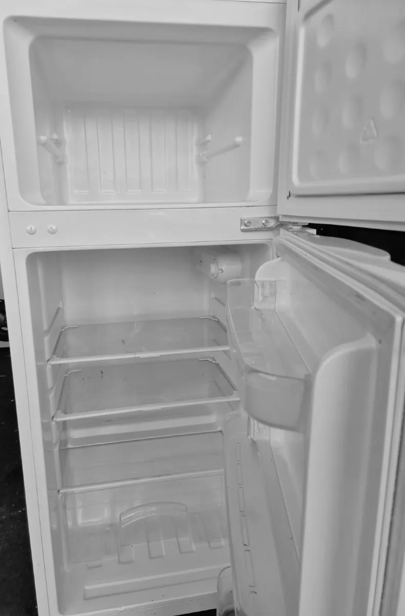 Fridge freezer - Image 2