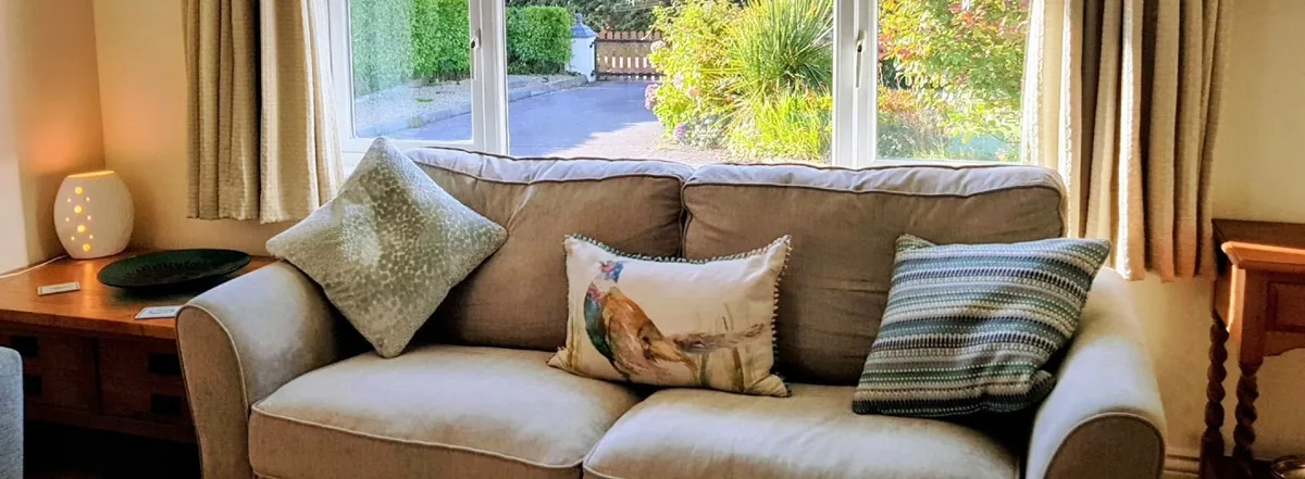 Sofa three seater - Image 3